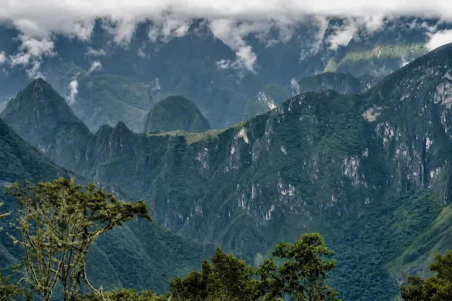 Wide mountain view from the Llactapata lookout